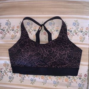 Lululemon sports bra